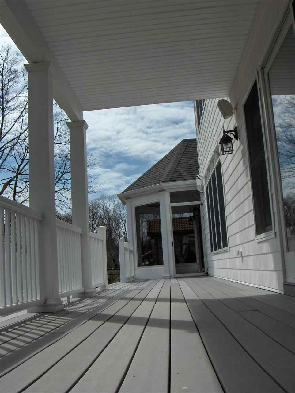 resized-2349823-Covered Deck.JPG